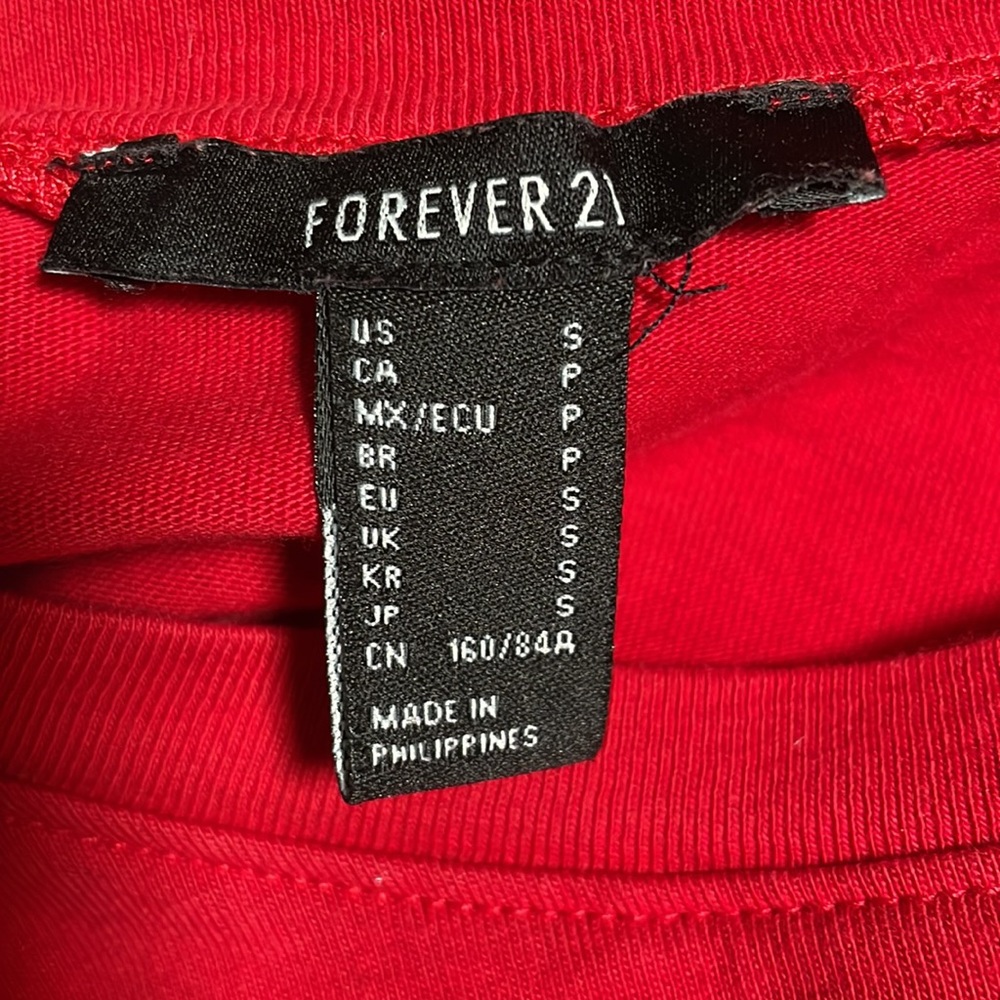 Forever 21 * Size Small * Red Queendom long sleeve top - Picture 7 of 8